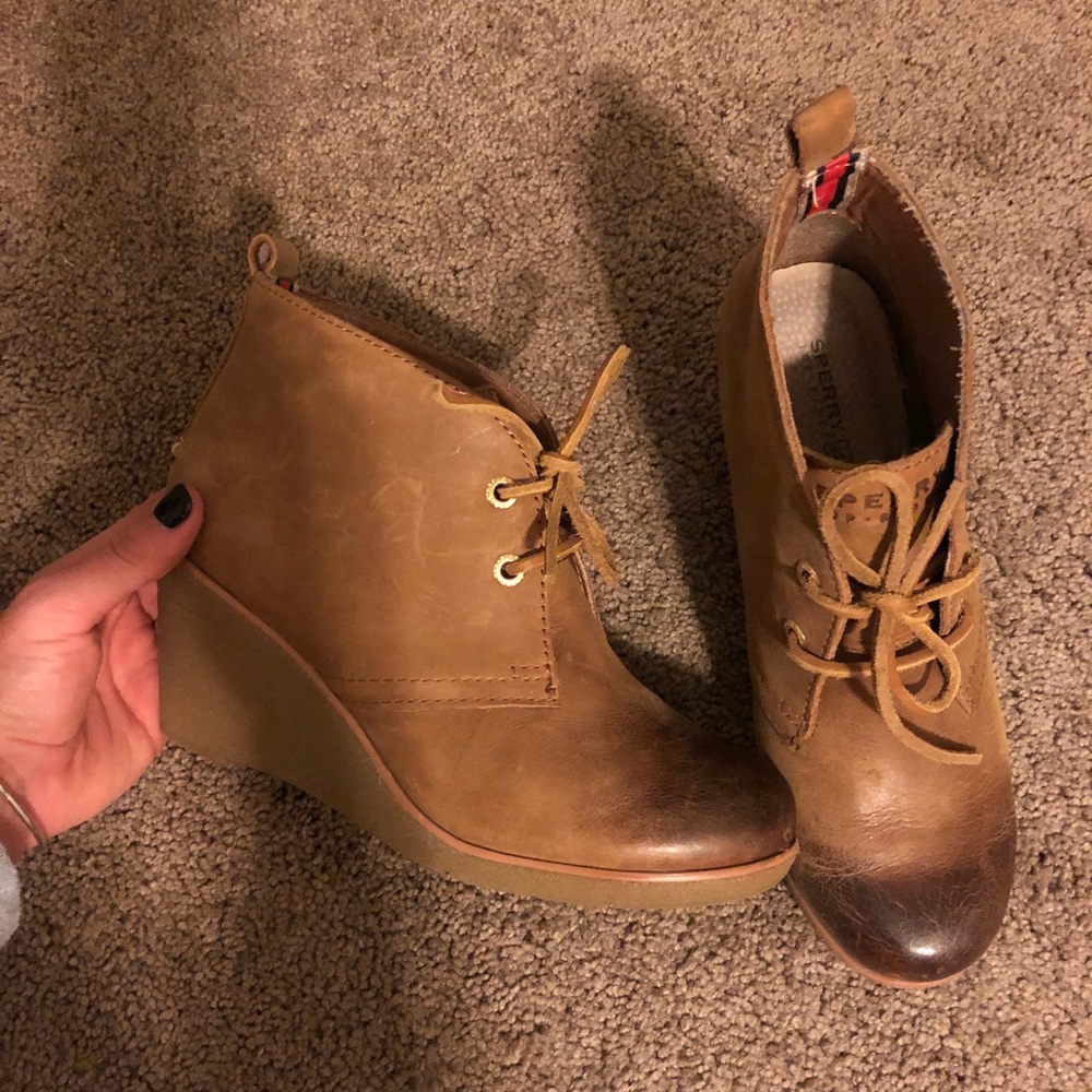 Sperry wedged booties
